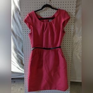 Pink dress with belt and pockets